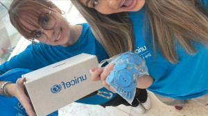 Modrý gombík UNICEF 2025