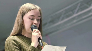 S Hviezdoslavom do lavíc